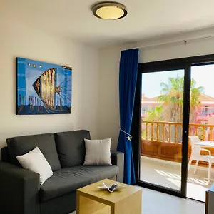https://moon-playa-de-las-americas-tenerife.in-canary-islands.com